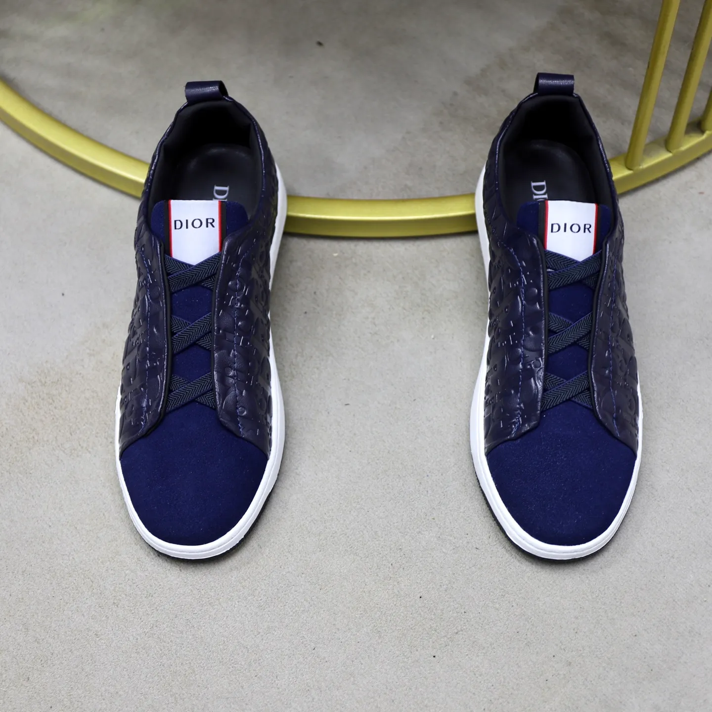 Ex-factory price: 442💰🙅‍♂️🙅‍♂️🙅‍♂️ Brand: Dior DIOR Standard code: 38-44 (45 customized) Grade: Same as the official website Material: Original leather splicing, comfortable and breathable lining, original wear-resistant outsole Style category: Men's fashionable casual shoes, running shoes, noble luxury brand elements, top luxury Color: actual picture color
